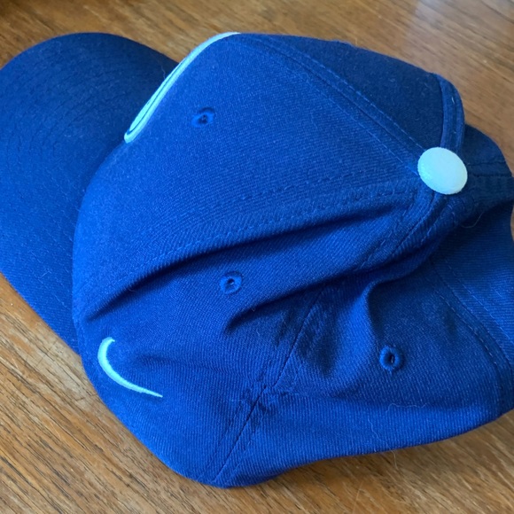 Hat - Picture 2 of 3